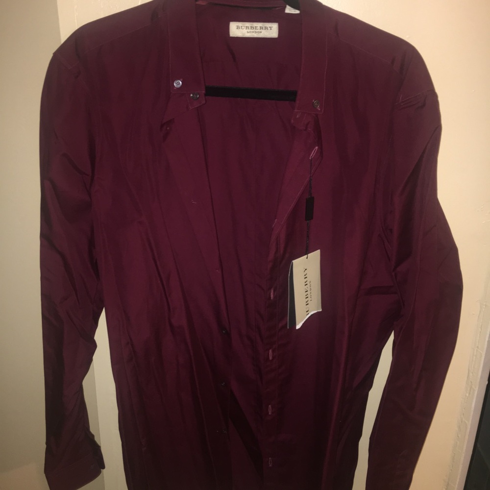 Burberry shirt size 161/2-42.